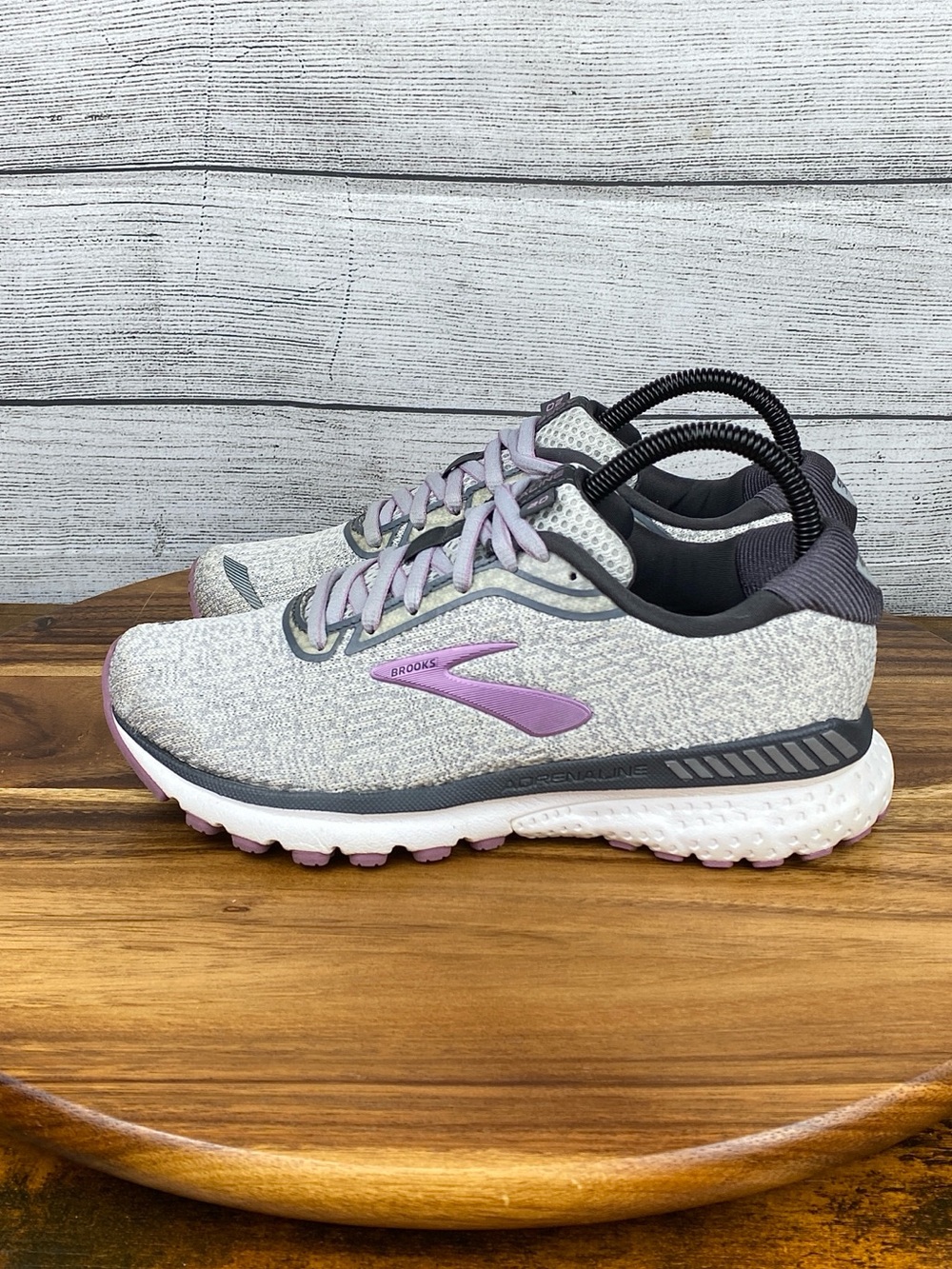 Brooks Adrenaline GTS 20 Grey Purple Running Shoe 1202961B030 Women’s Size 7